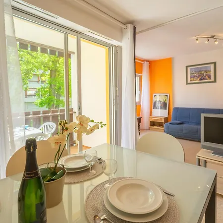 アパート Pre Catelan-1 By Interhome